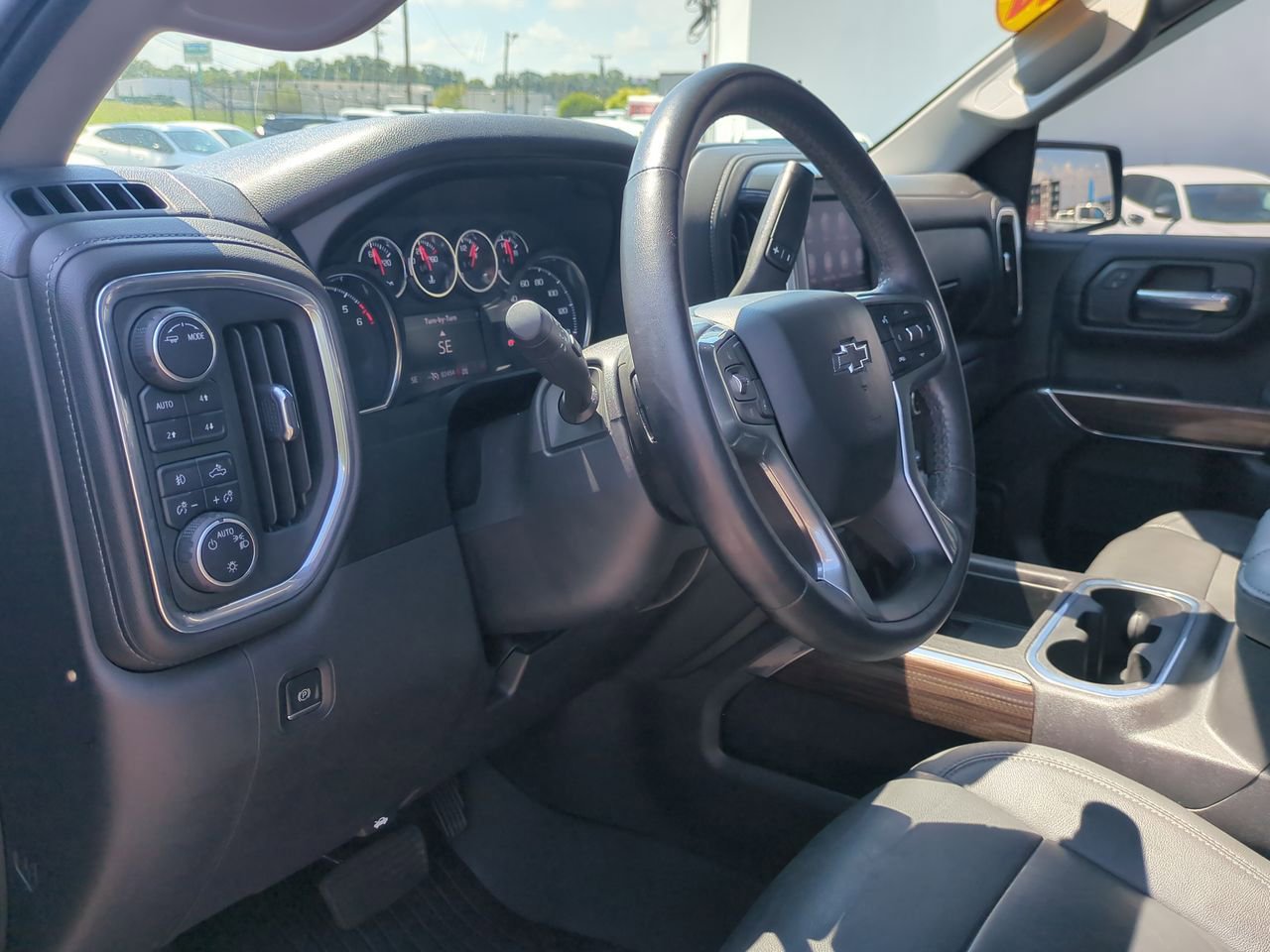 2021 Chevrolet Silverado 1500 LT Trail Boss photo 9