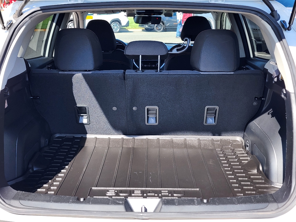 2023 Subaru Crosstrek Premium photo 2