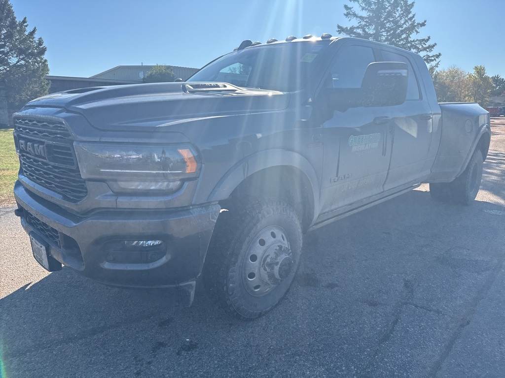 2023 Ram 3500 Limited photo 3
