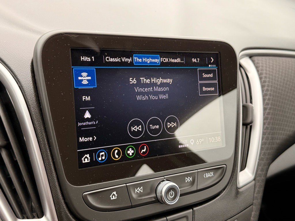 2025 Chevrolet Malibu 1LT photo 16
