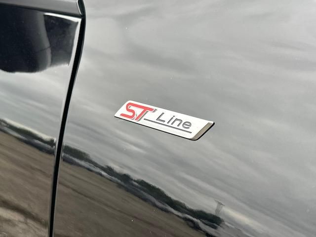 2025 Ford Escape ST-Line Select photo 19