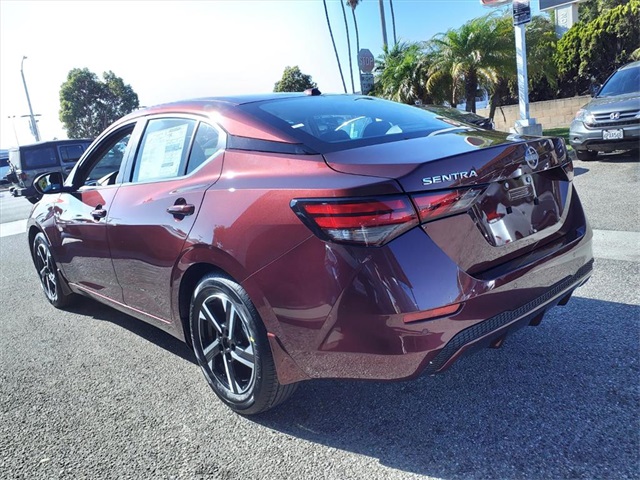 2025 Nissan Sentra SV photo 8