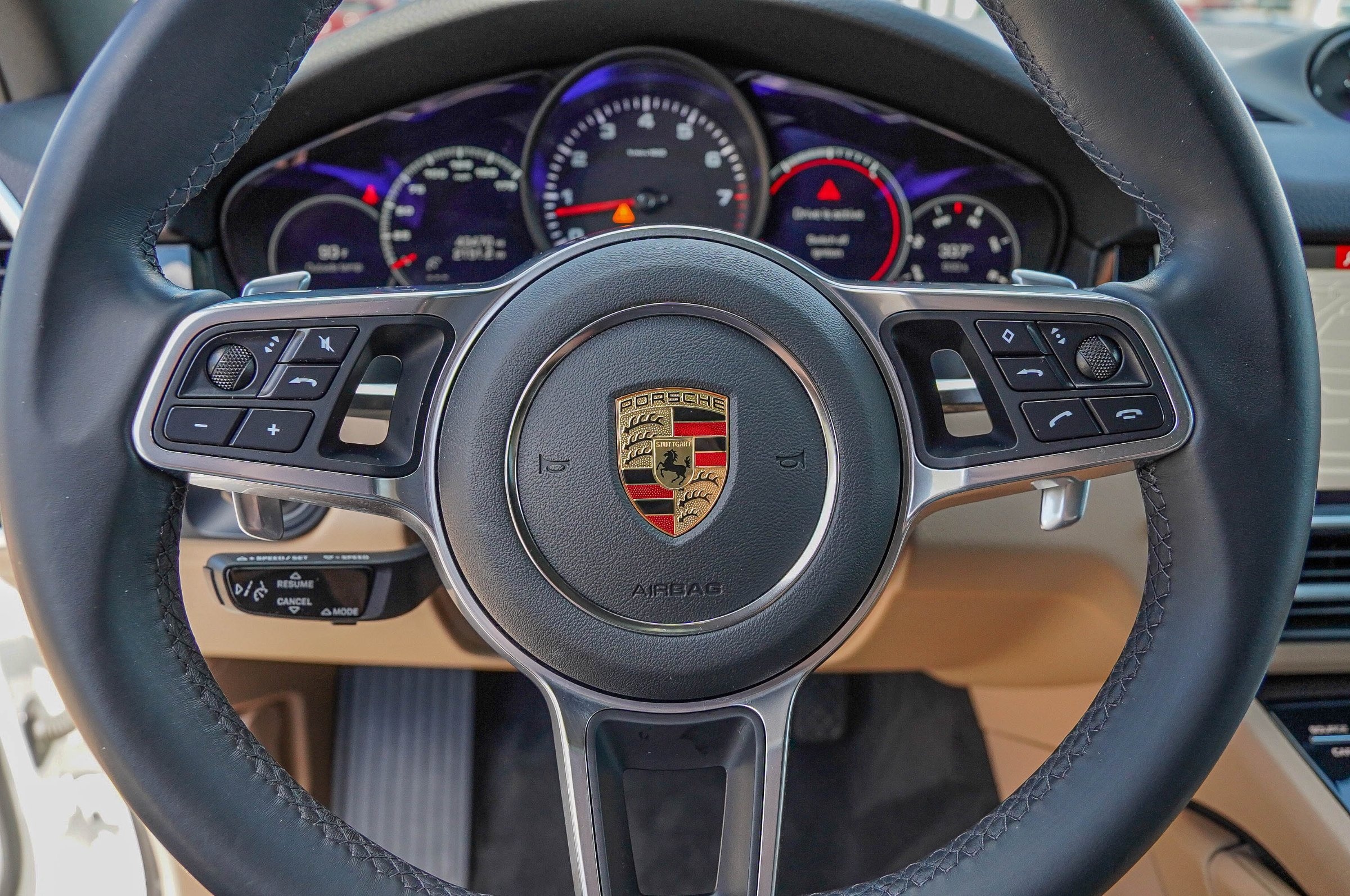 2021 Porsche Cayenne Base photo 12