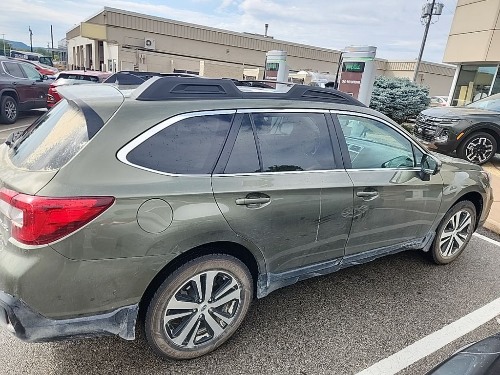 2018 Subaru Outback 2.5i Limited photo 4
