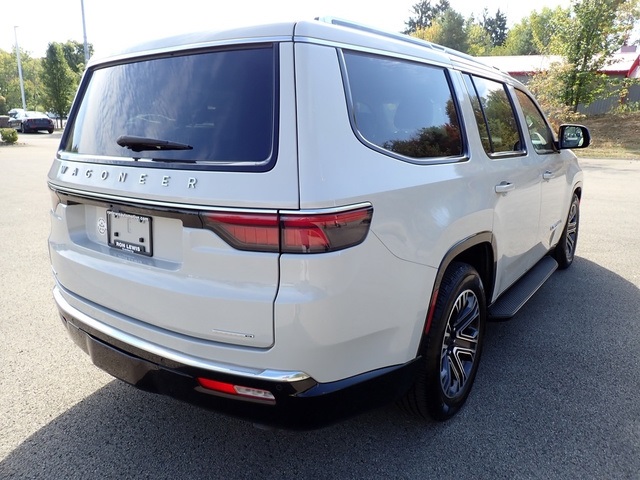 2022 Jeep Wagoneer Series III photo 6
