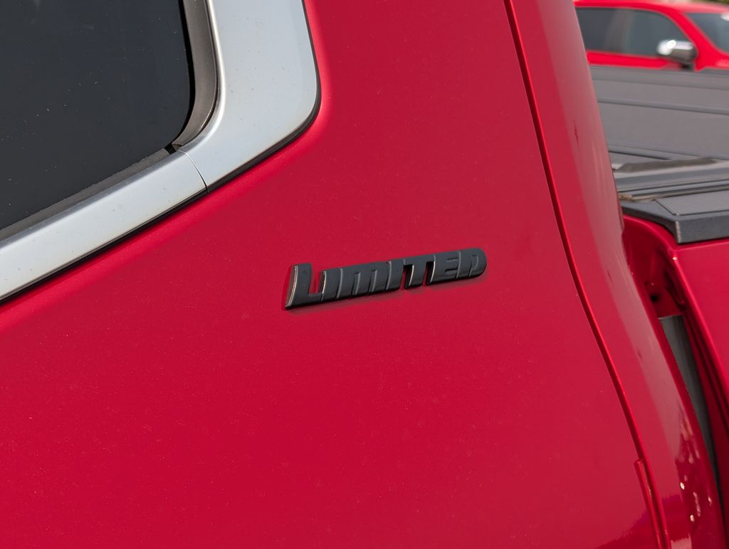 2022 Toyota Tundra Limited photo 16