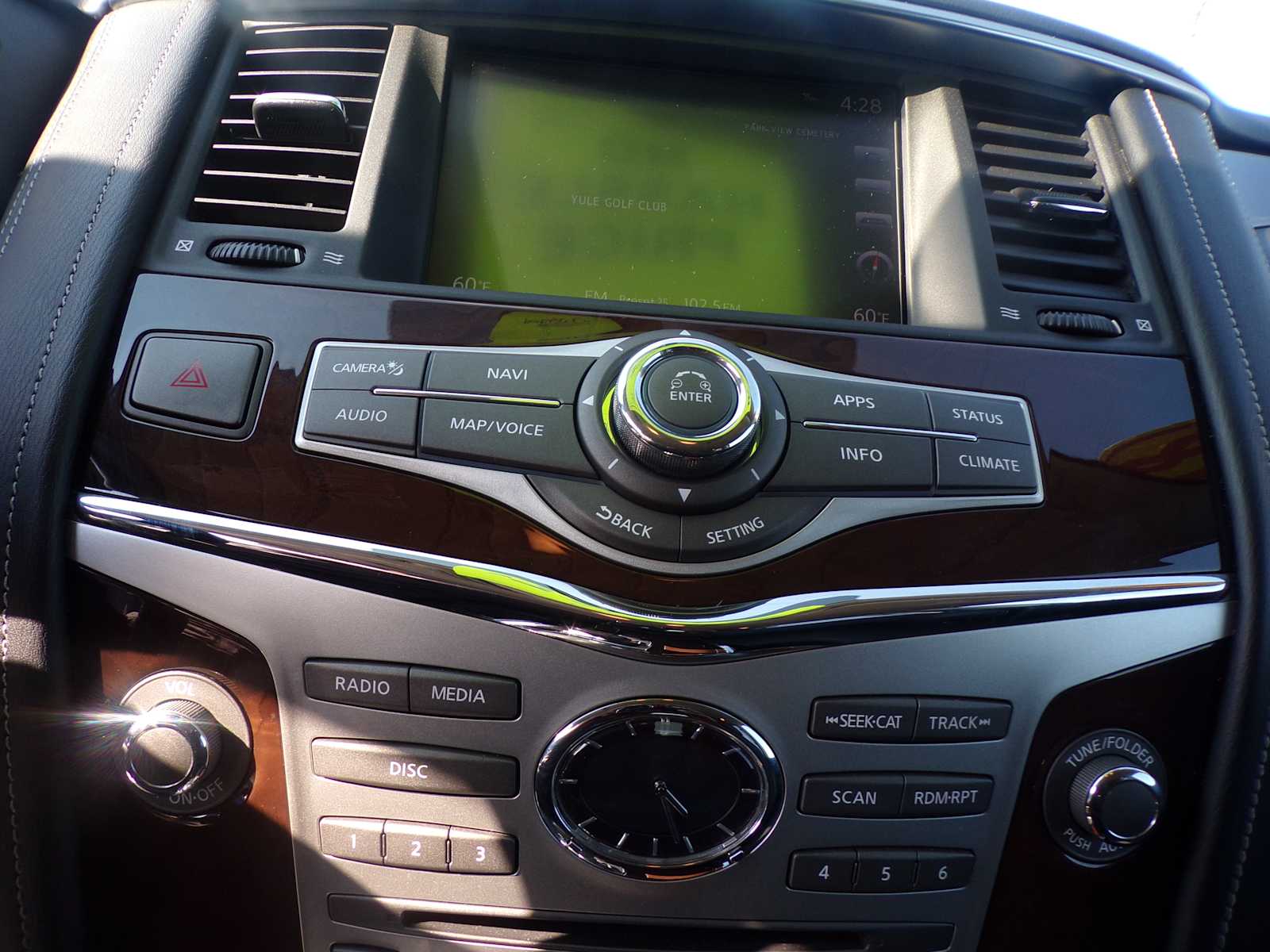 2018 Infiniti QX80 photo 11