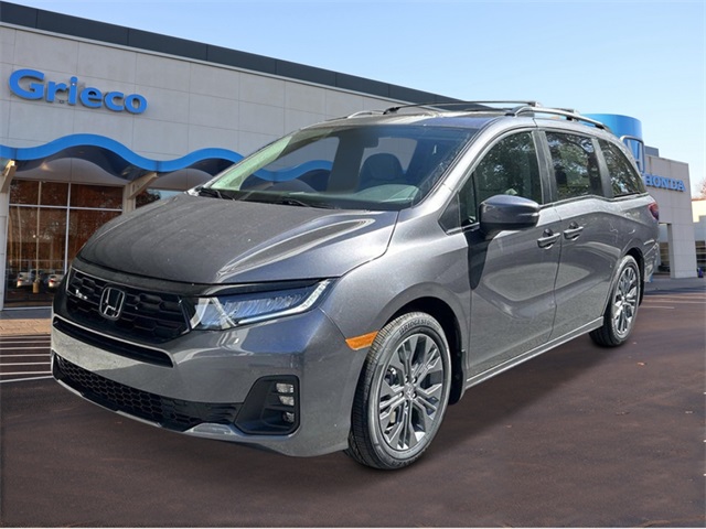 2026 Honda Odyssey Touring's photo