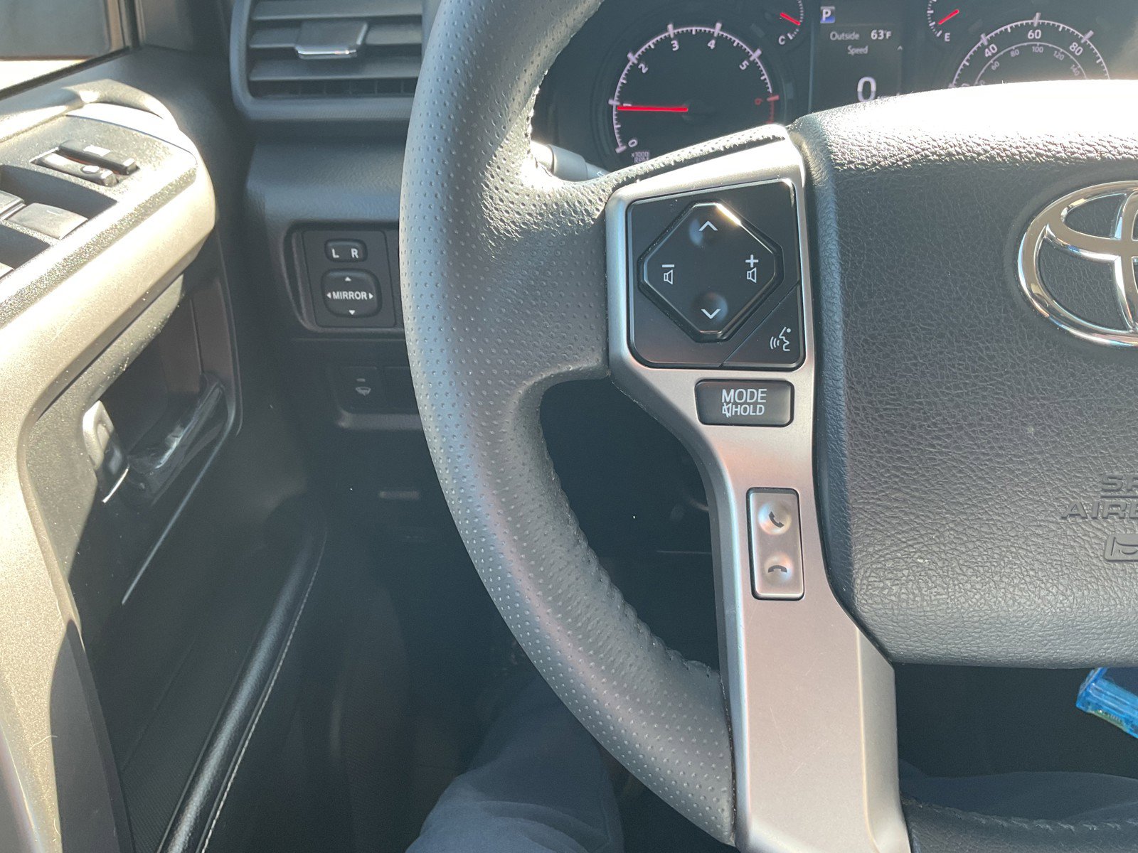 2021 Toyota 4Runner SR5 4WD photo 21