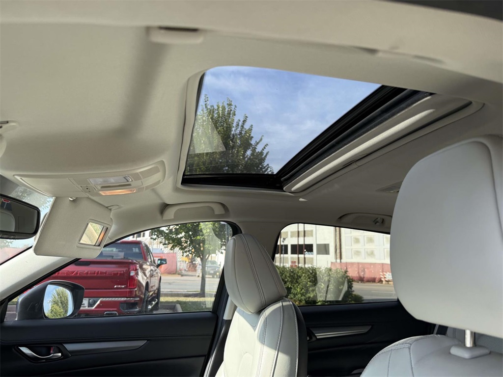 2021 Mazda CX-5 Touring photo 3