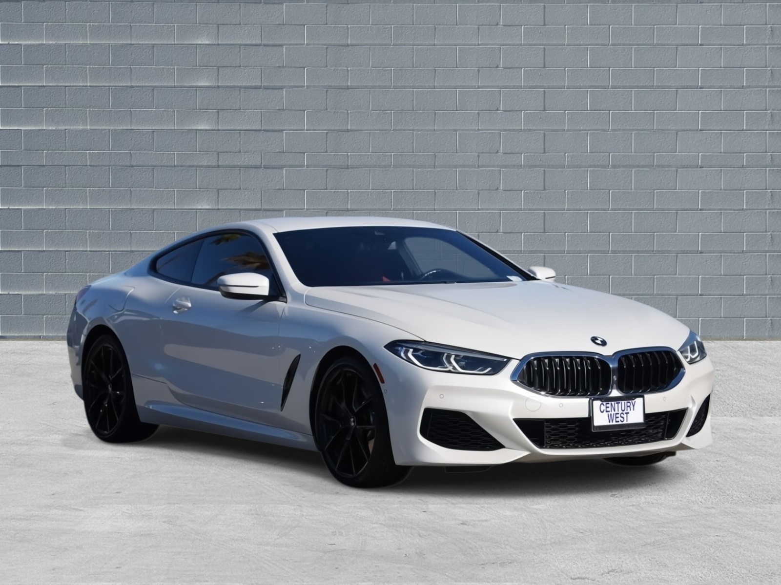 2022 BMW 8 Series 840i's photo