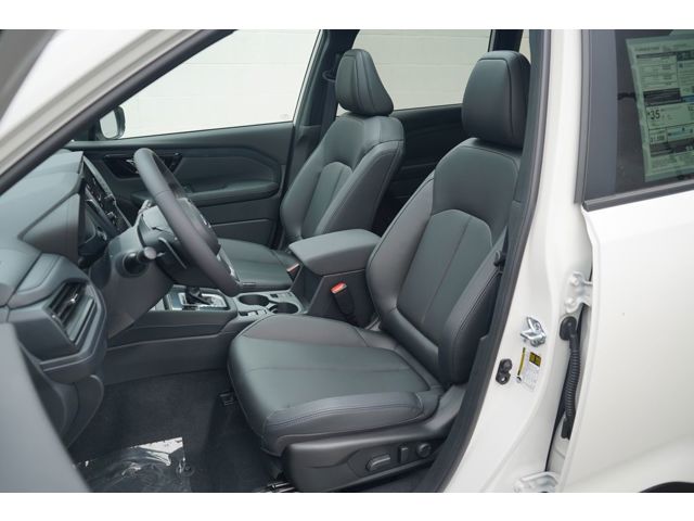 2025 Subaru Forester Limited photo 3
