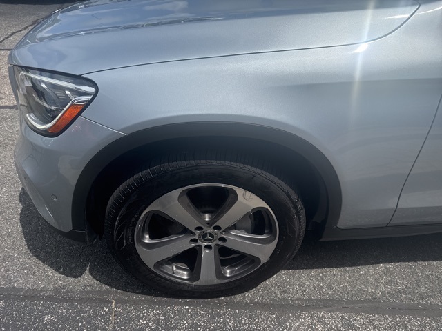 2022 Mercedes Benz GLC 300 4MATIC photo 2