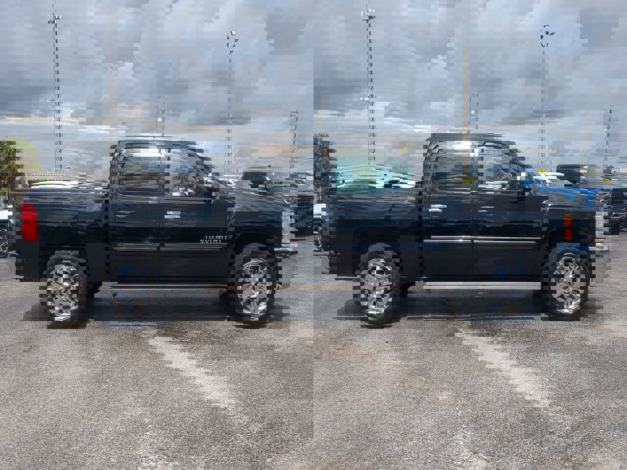 2013 Chevrolet Silverado 1500 LT photo 3