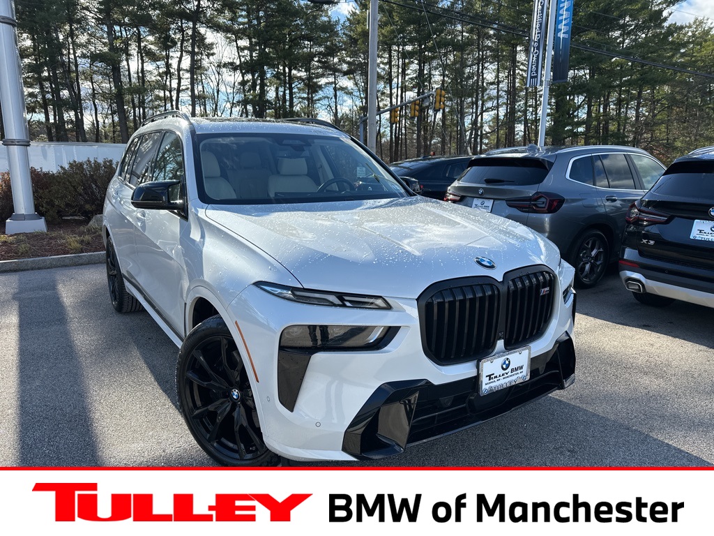 2024 BMW X7 M60i's photo
