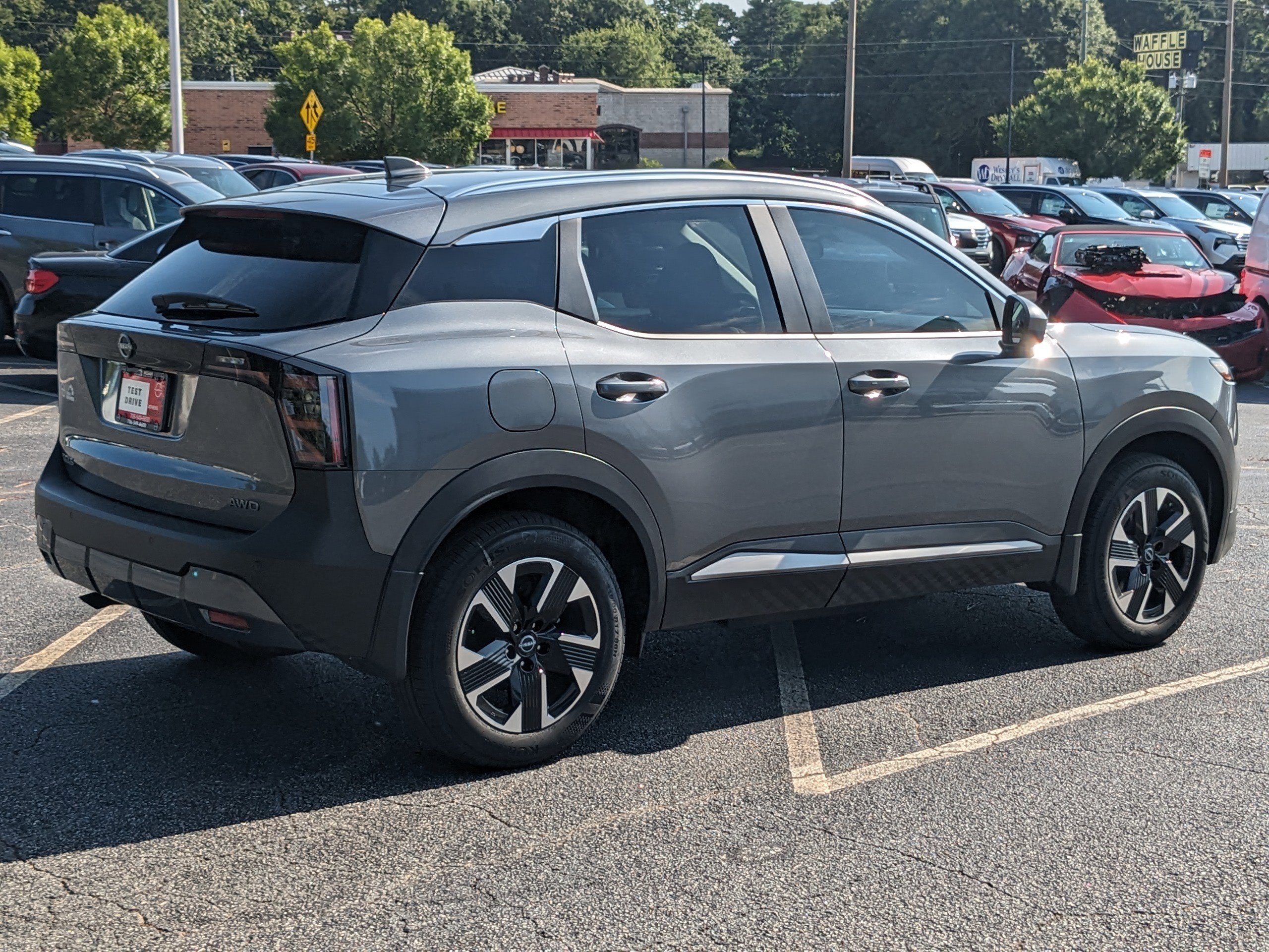 2025 Nissan Kicks SV photo 2