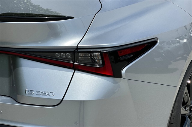 2025 Lexus IS 350 F SPORT photo 7