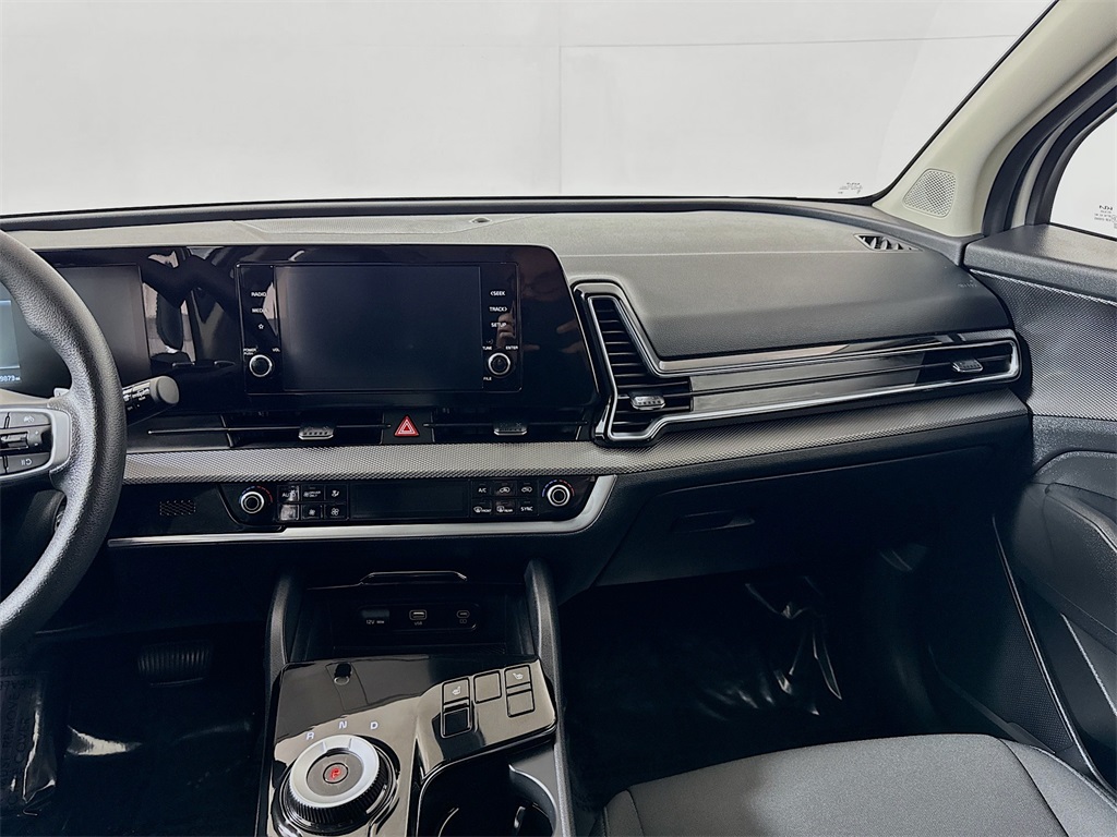 2023 Kia Sportage Hybrid LX photo 9