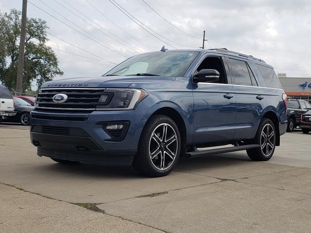 2019 Ford Expedition Limited photo 2