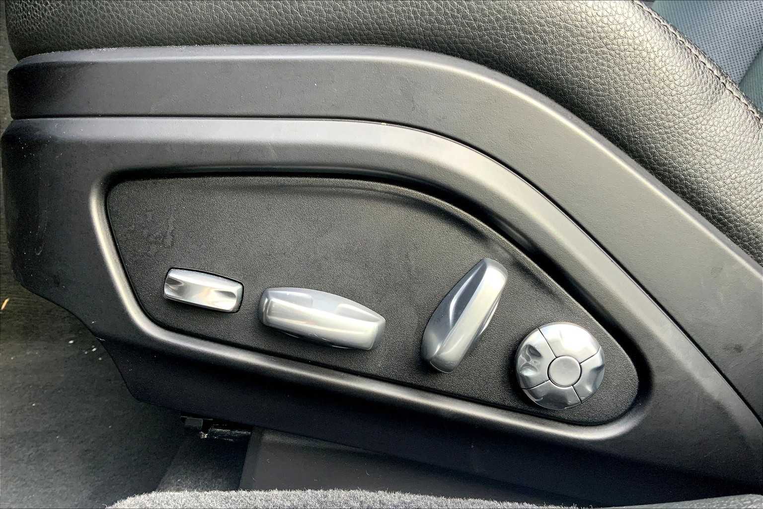 2020 Porsche Panamera 4 E-Hybrid photo 31