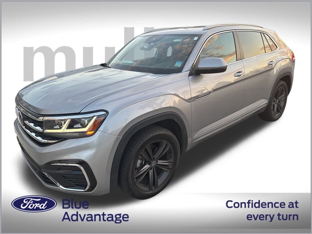 2022 Volkswagen Atlas Cross Sport V6 SEL R-Line photo 2