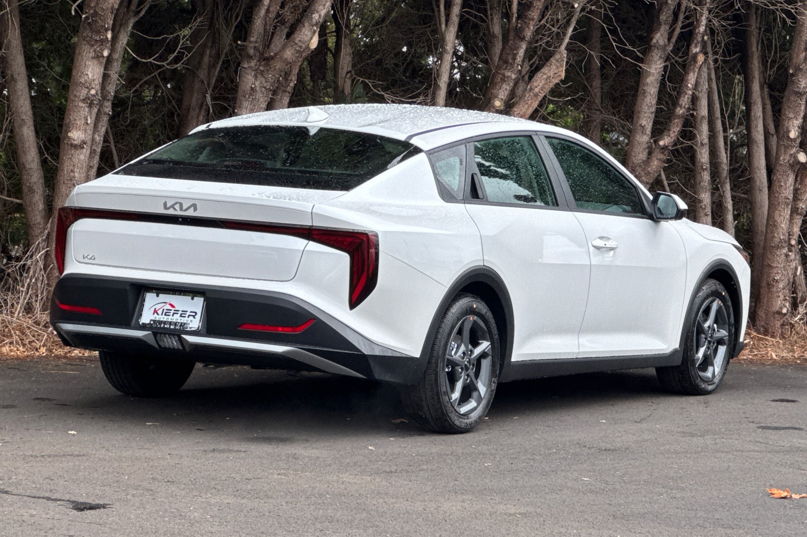 2025 Kia K4 LXS photo 2