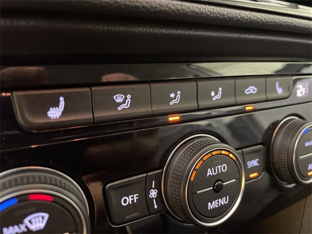 2024 Volkswagen Taos SE photo 29