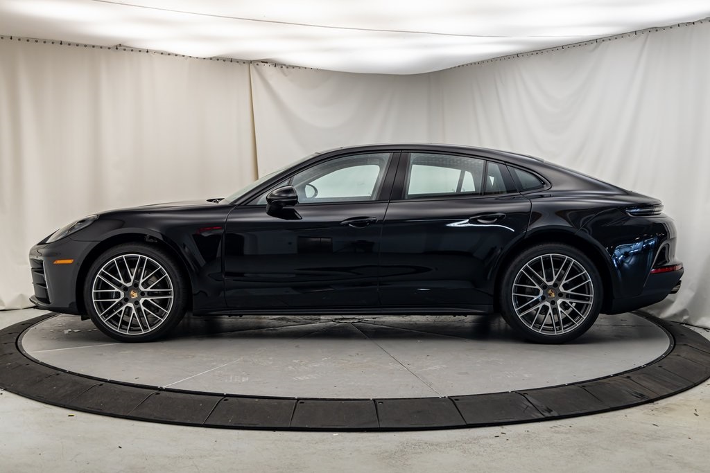 2025 Porsche Panamera 4 photo 2
