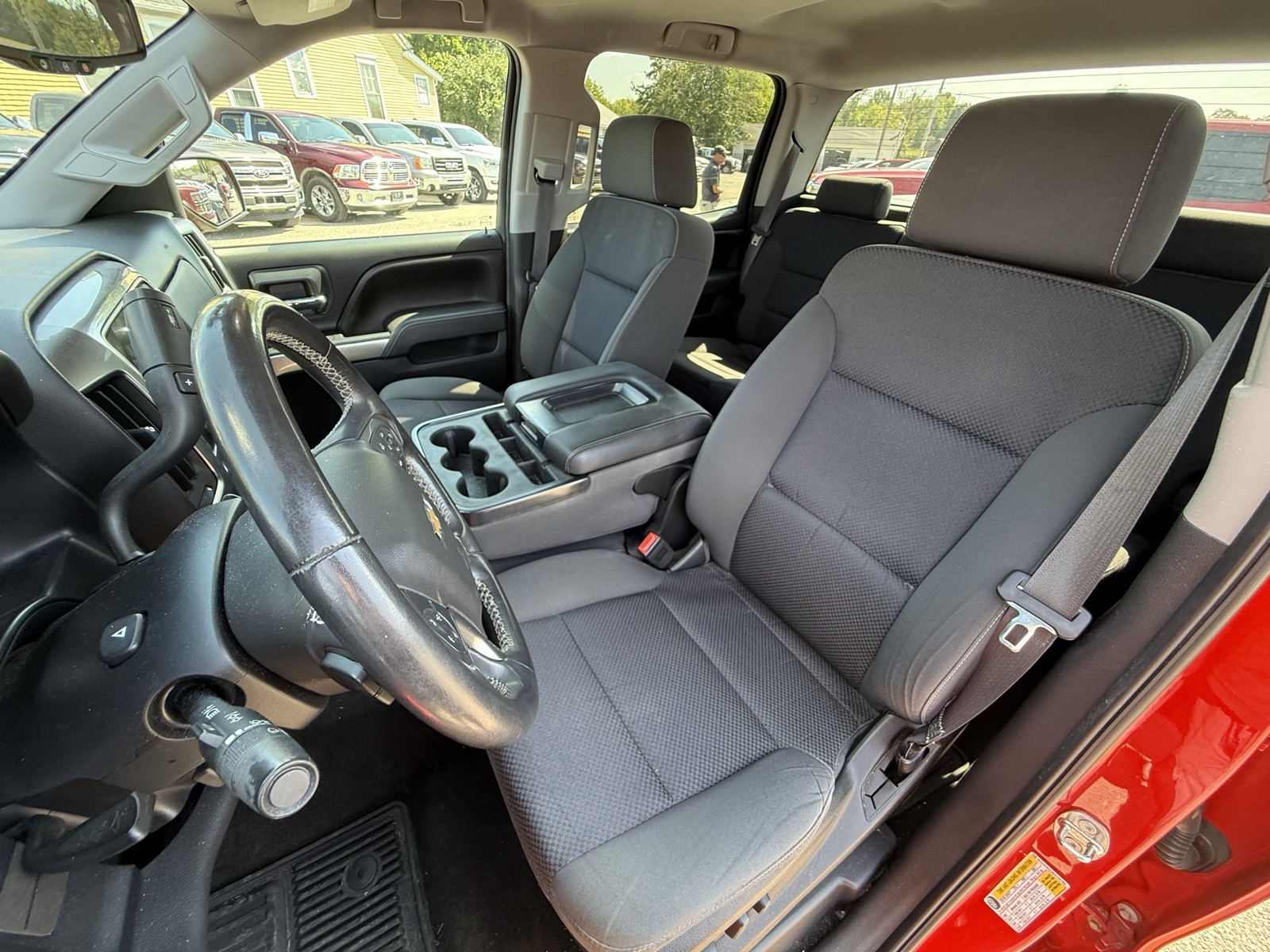 2017 Chevrolet Silverado 1500 LT photo 13