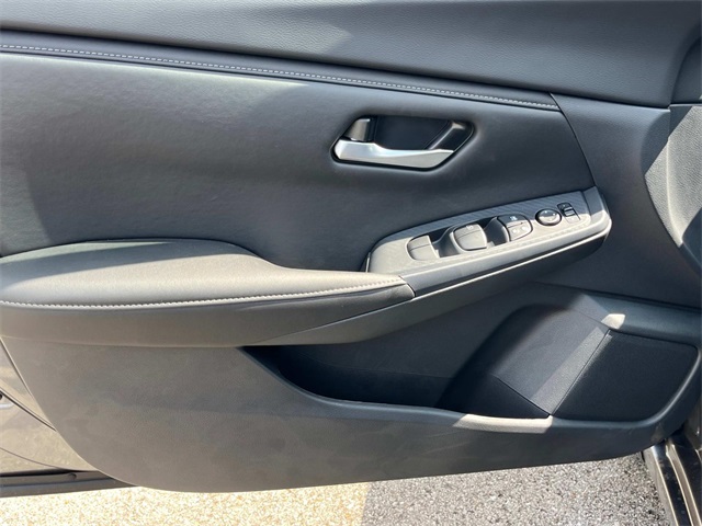 2025 Nissan Sentra SV photo 19
