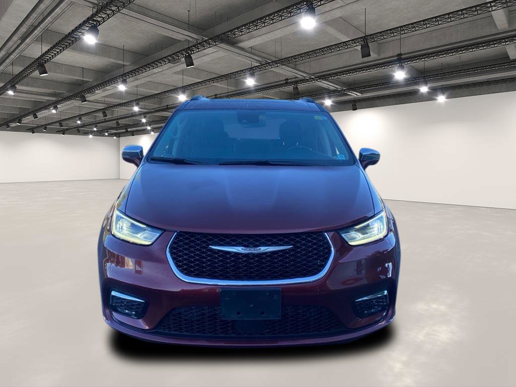 2022 Chrysler Pacifica Limited photo 2