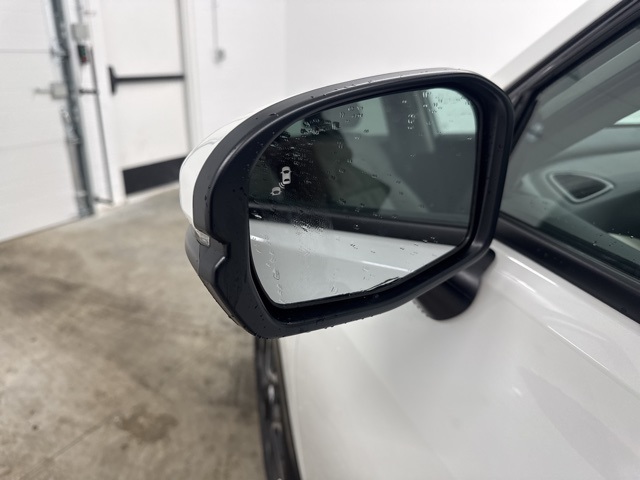 2026 Honda HR-V EX-L photo 16