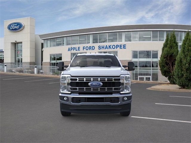 2025 Ford F-350 photo 4