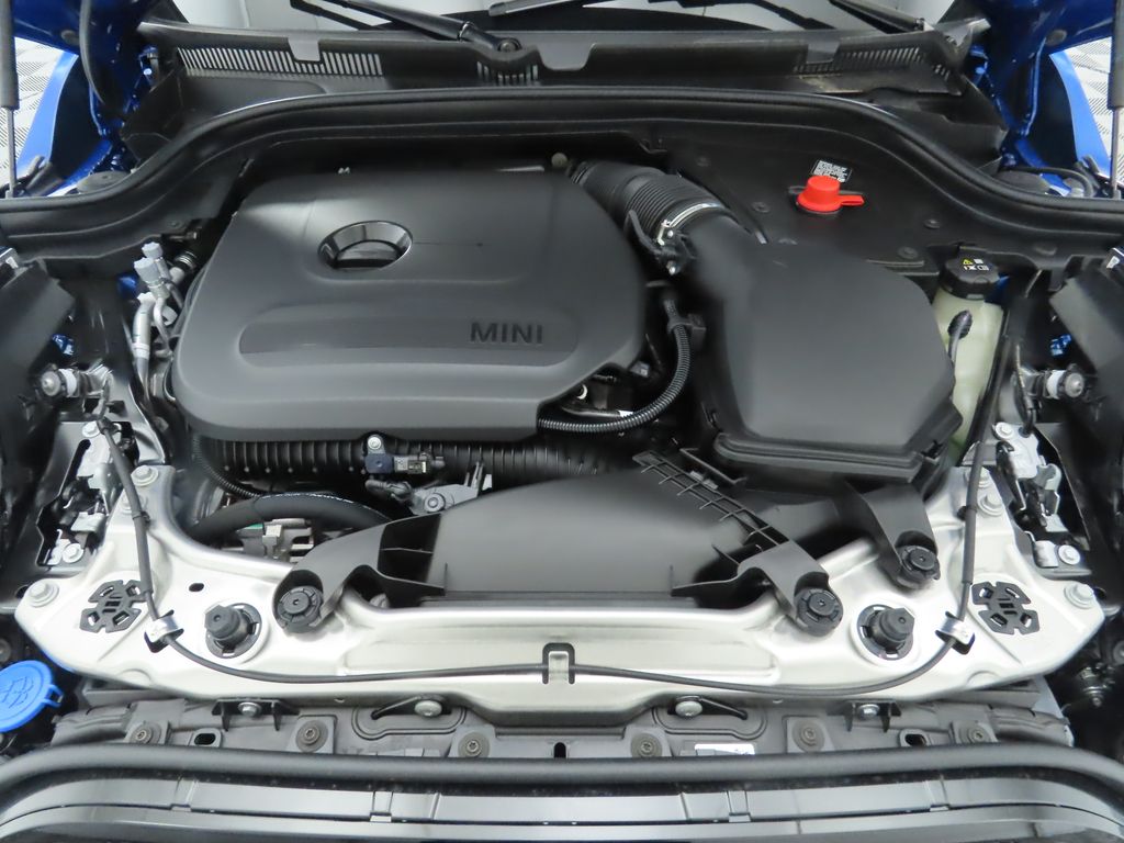 2026 Mini Cooper 4 Door Hardtop S Iconic photo 24
