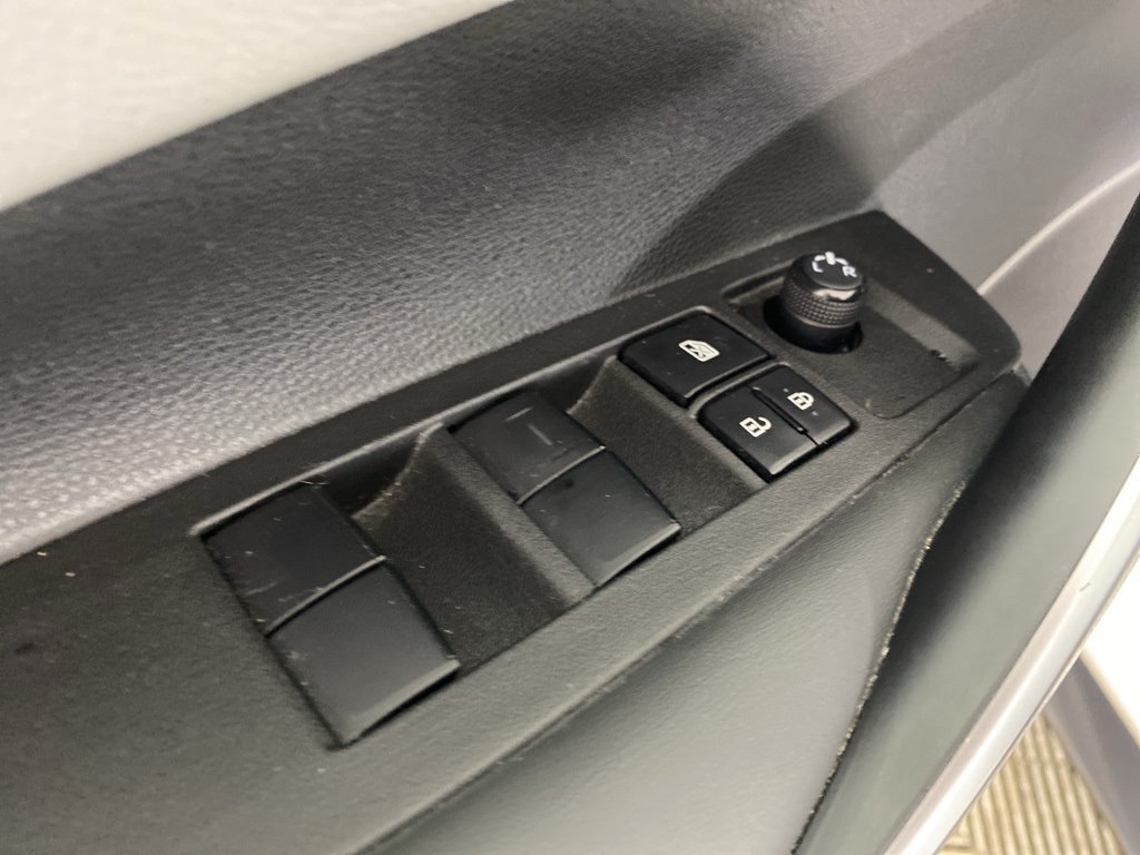 2021 Toyota Corolla SE photo 17