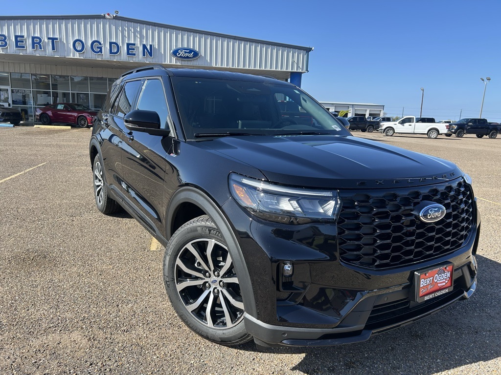 2026 Ford Explorer ST-LINE's photo