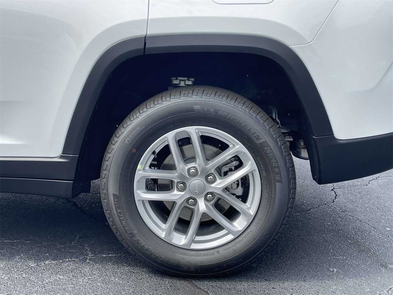 2025 Jeep Grand Cherokee Laredo X photo 32