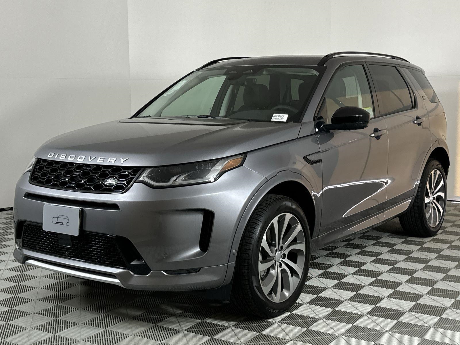 2025 Land Rover Discovery Sport S's photo