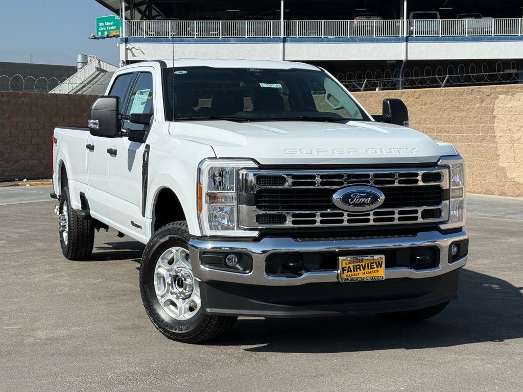 2026 Ford F-350 XLT photo 2