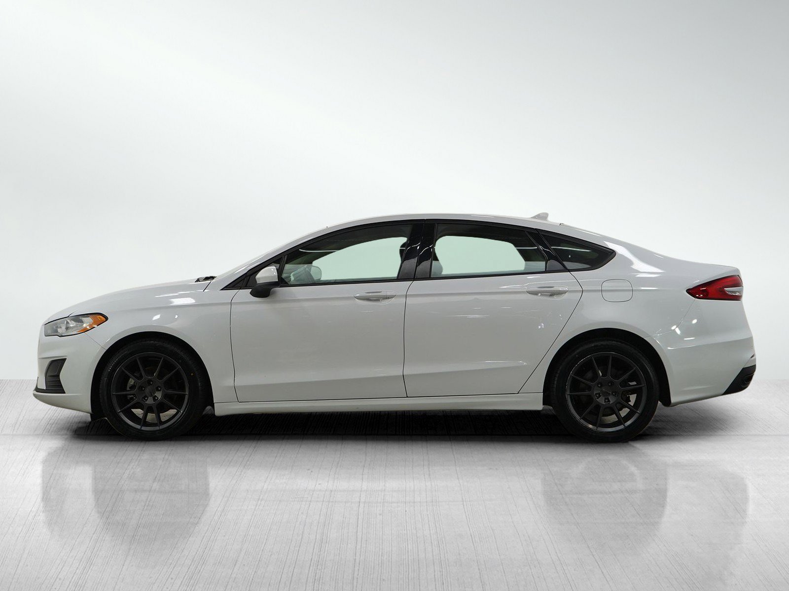 Used 2020 Ford Fusion SE with VIN 3FA6P0T9XLR149946 for sale in South Saint Paul, Minnesota