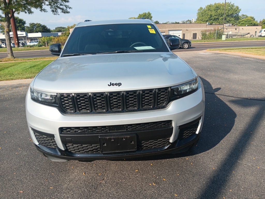 2023 Jeep Grand Cherokee Altitude photo 20