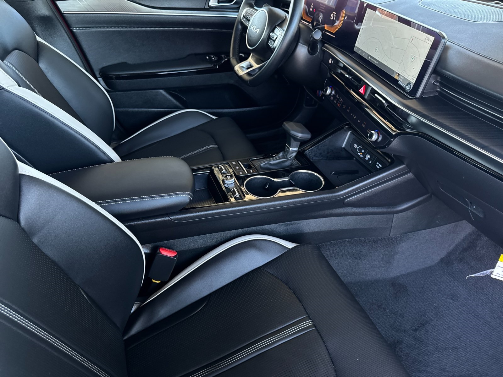 2026 Kia K5 GT-Line photo 15