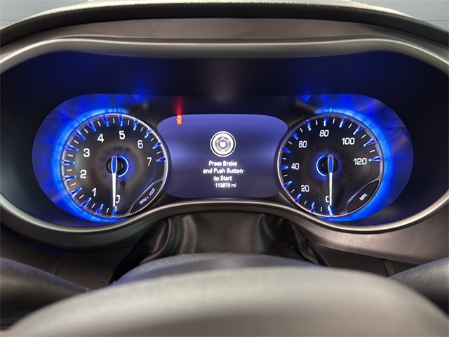 2022 Chrysler Pacifica Touring L photo 13