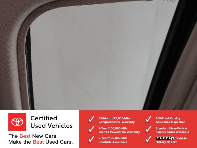 2024 Toyota Camry Hybrid XLE photo 15