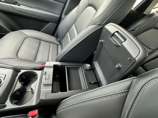 2025 Mazda CX-5 2.5 S Preferred photo 25