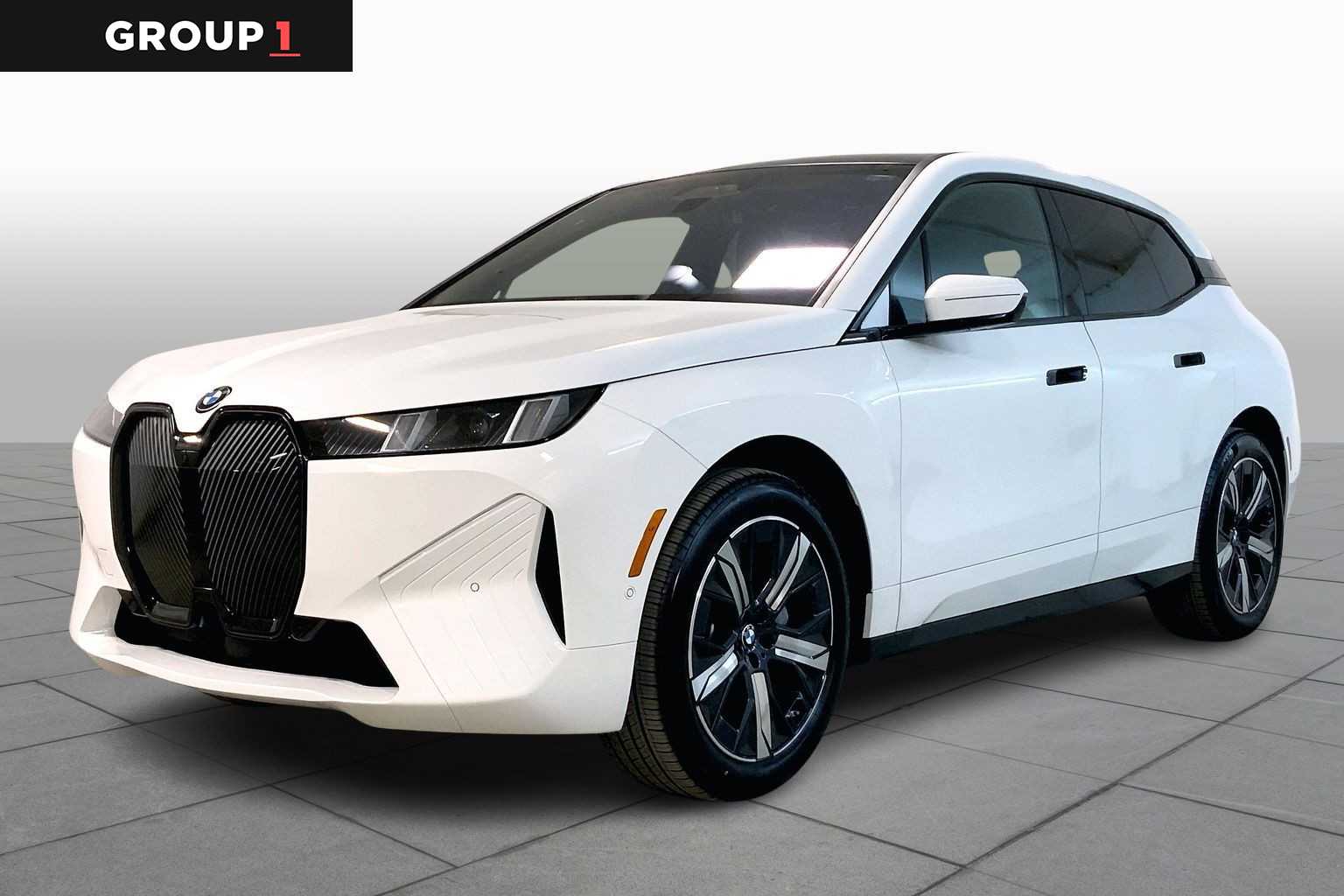 2026 BMW iX 45's photo