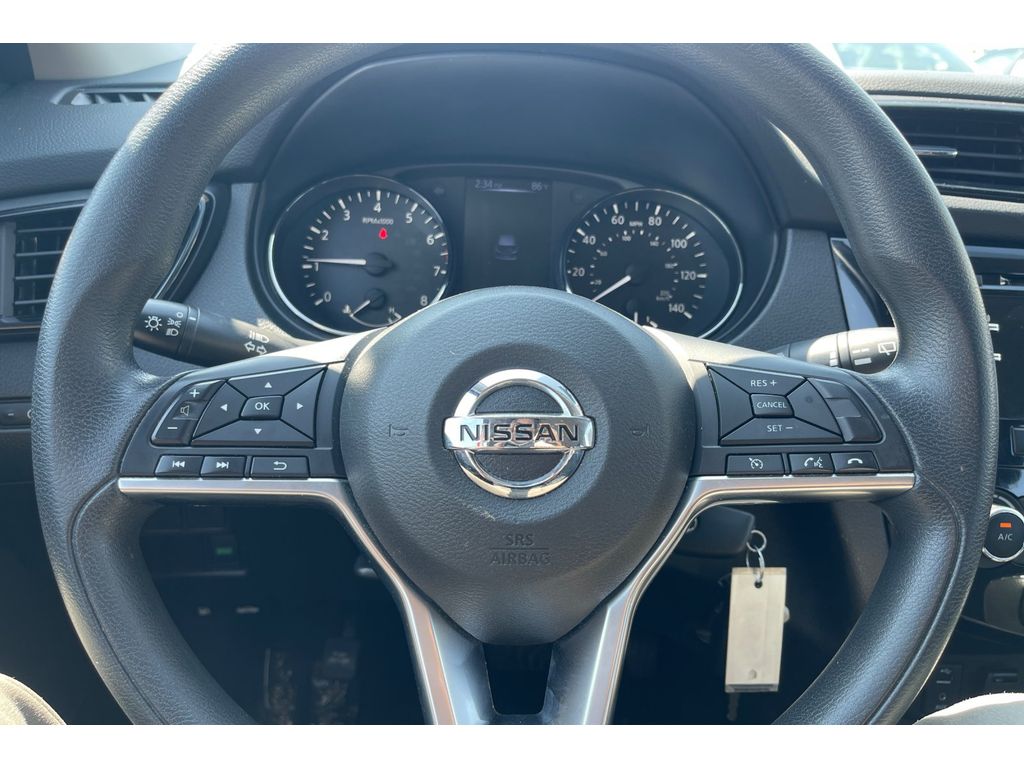 2017 Nissan Rogue Sport S photo 28
