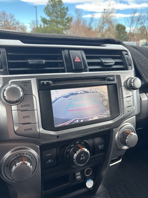 2016 Toyota 4Runner SR5 photo 3