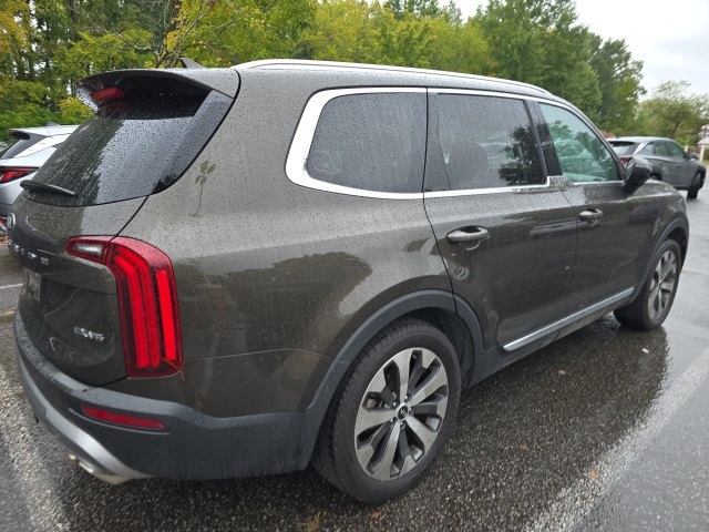 2020 Kia Telluride EX photo 2