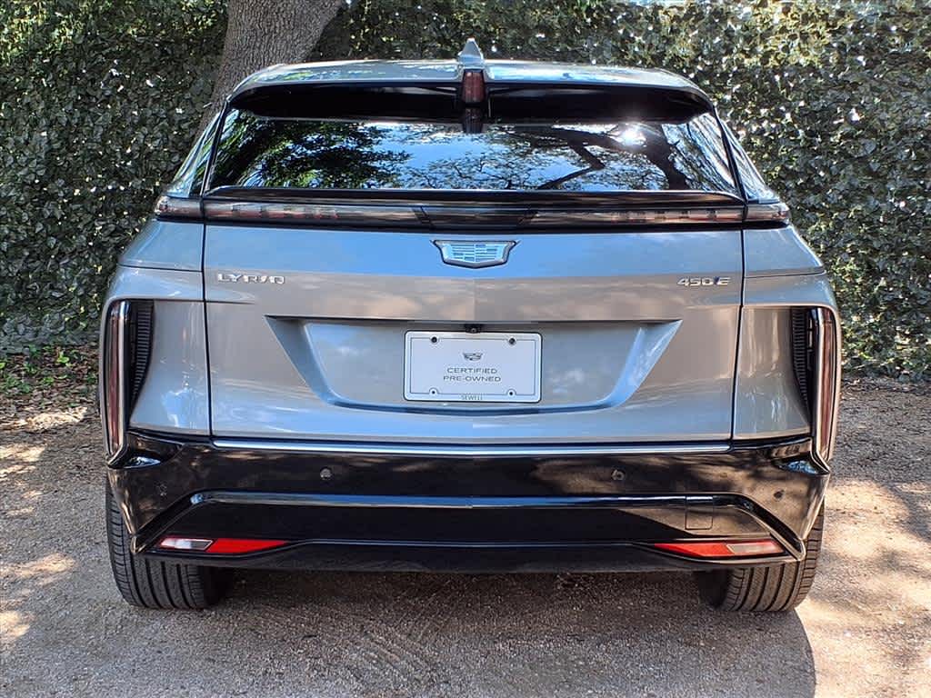 2024 Cadillac Lyriq Luxury photo 5
